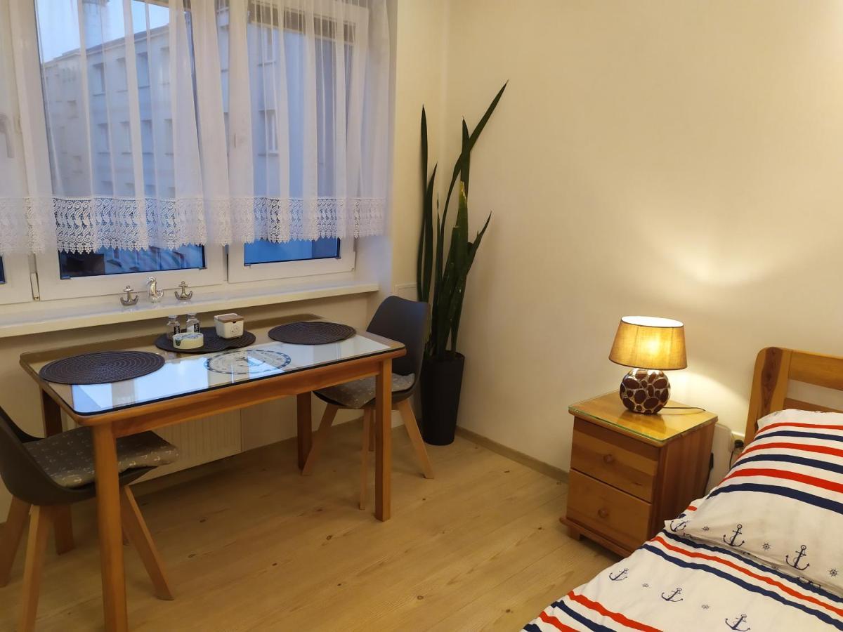 Apartament Pod Zaglami Appartement Świnoujście Buitenkant foto